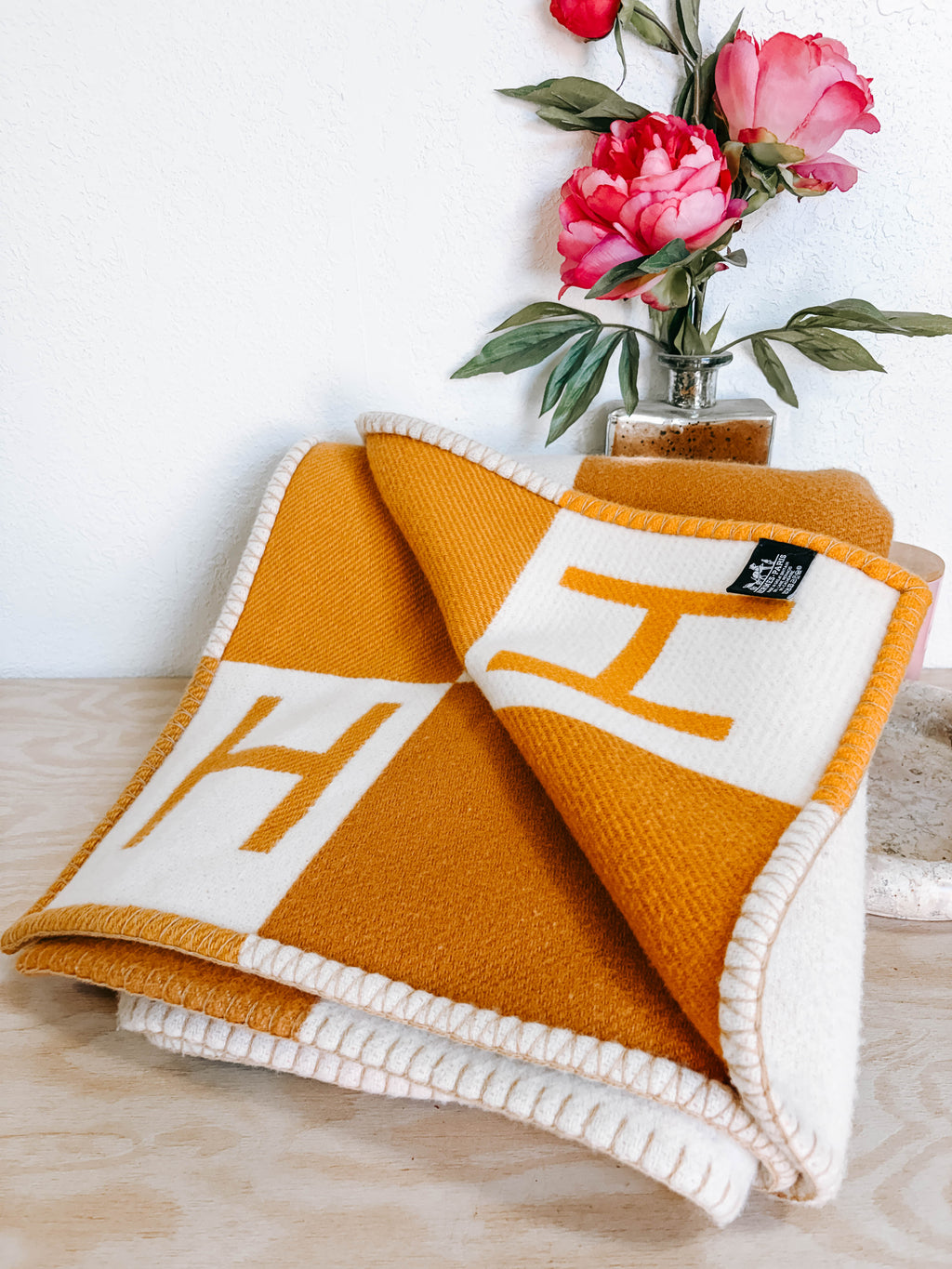 Pre-Owned Hermès Ithaque Blanket – Jacquard-Woven Merino Wool