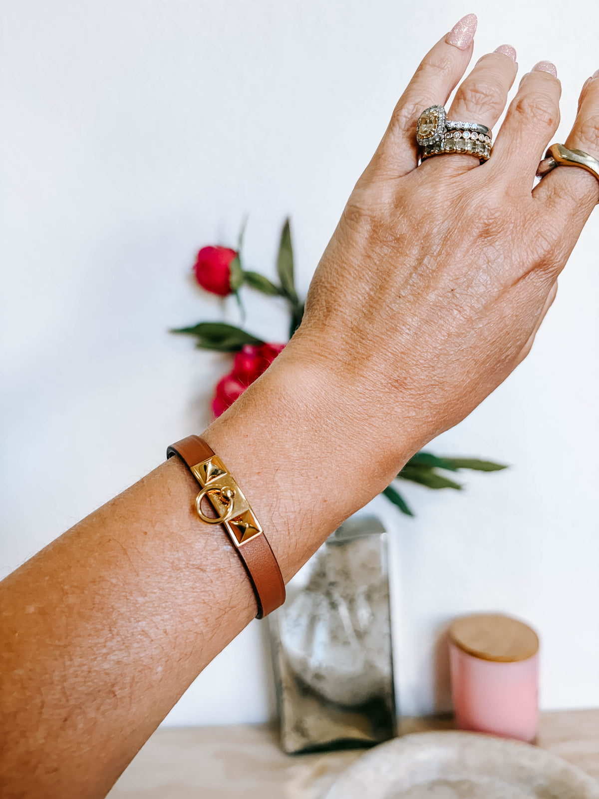 Pre-Owned Hermès Rivale Mini Bracelet – Gold with Gold-Tone Hardware