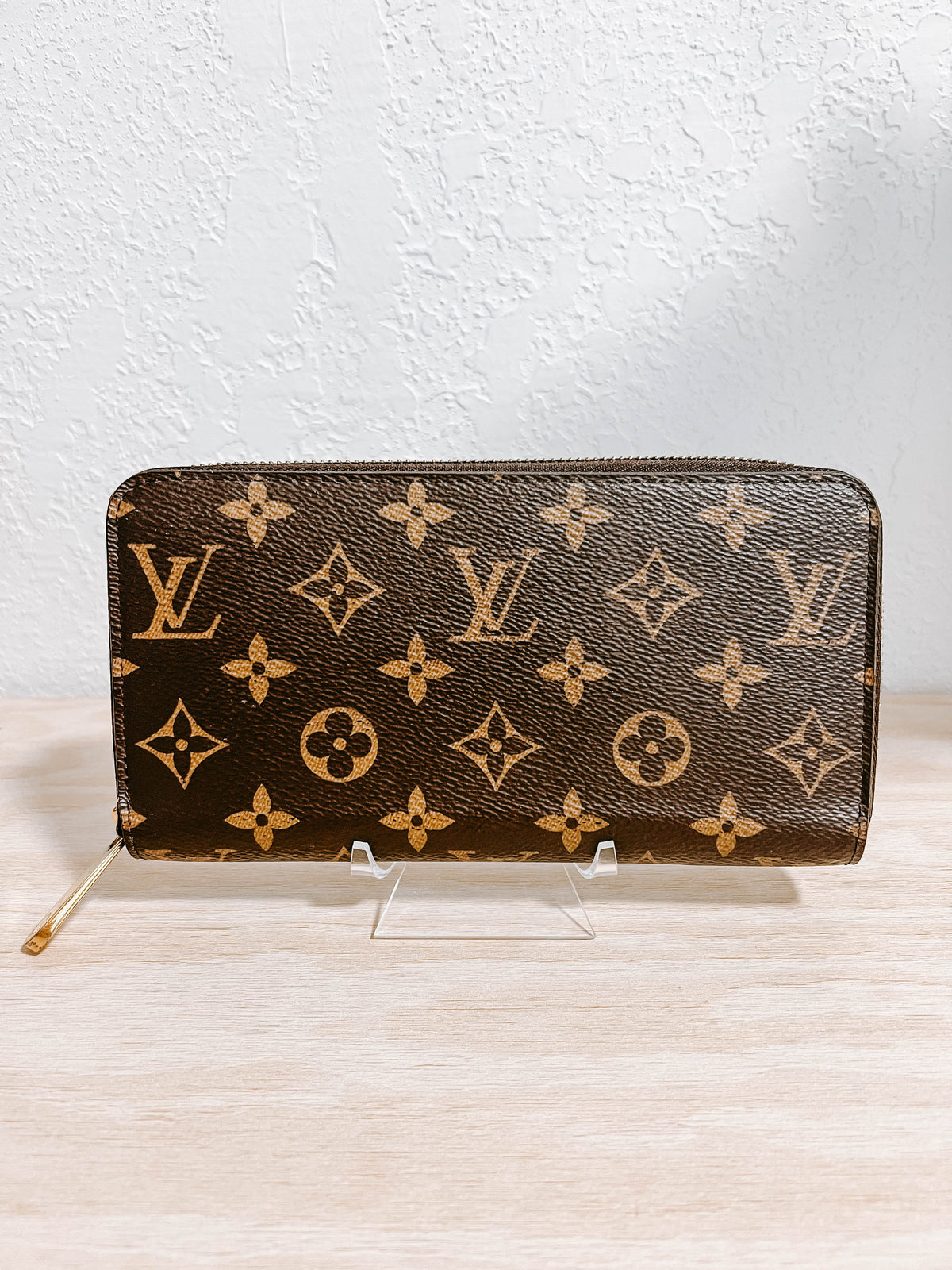 Pre-Owned Louis Vuitton Monogram Zippy Wallet
