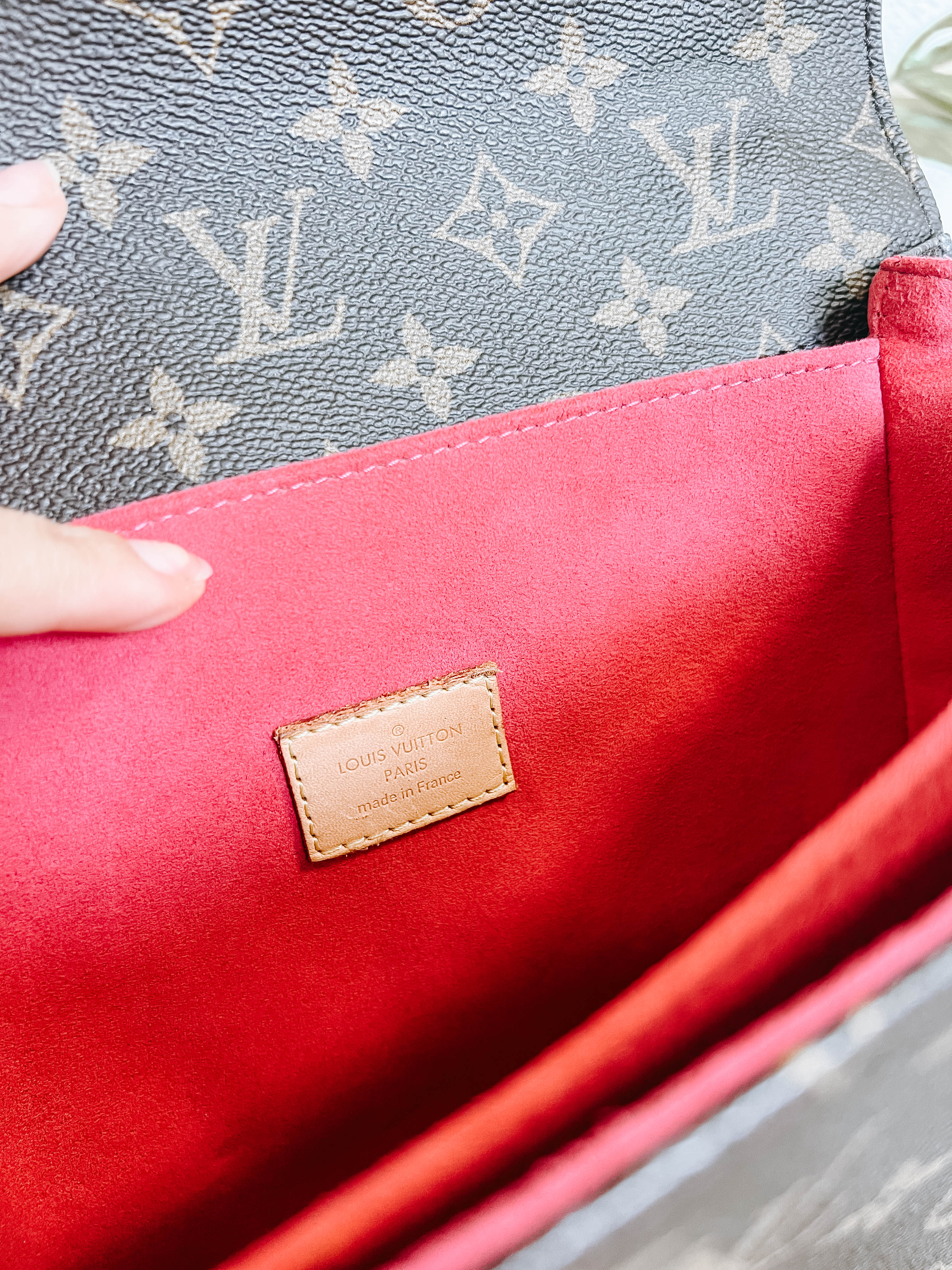 Pre-Owned LV Monogram Love Lock Pochette Metis *Final Sale*