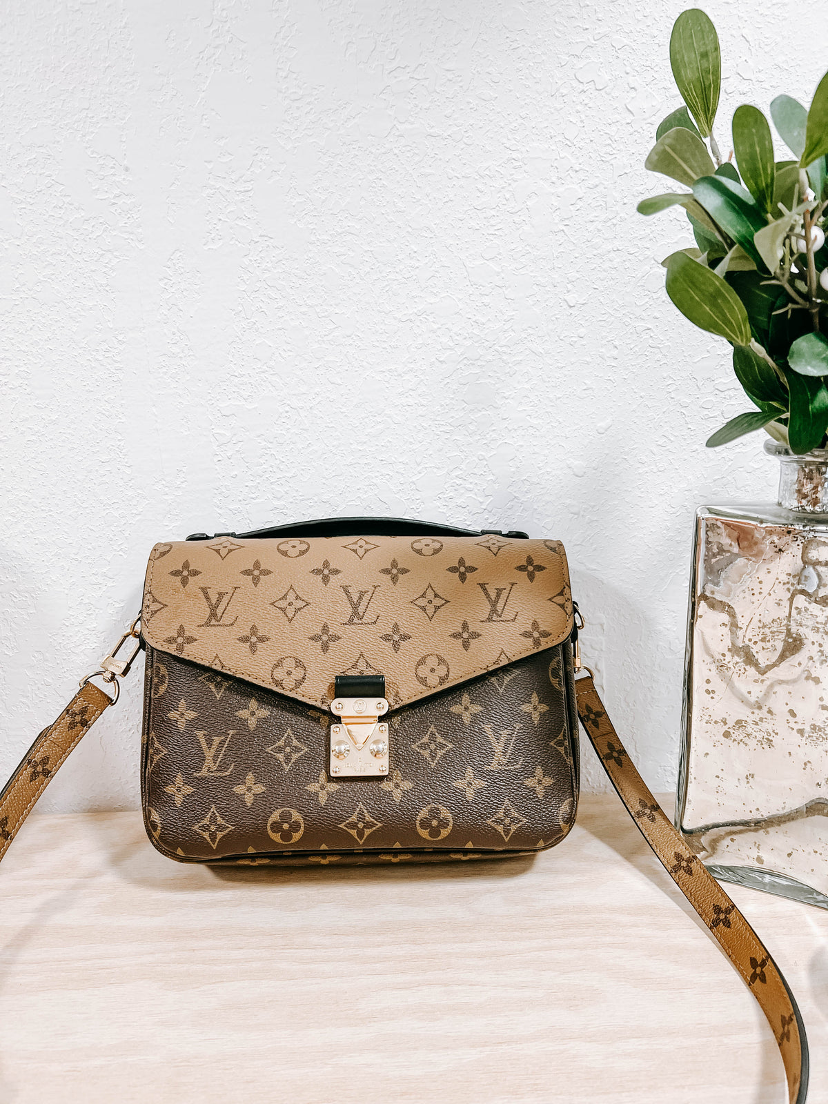 Louis Vuitton Reverse Monogram Pochette Metis
