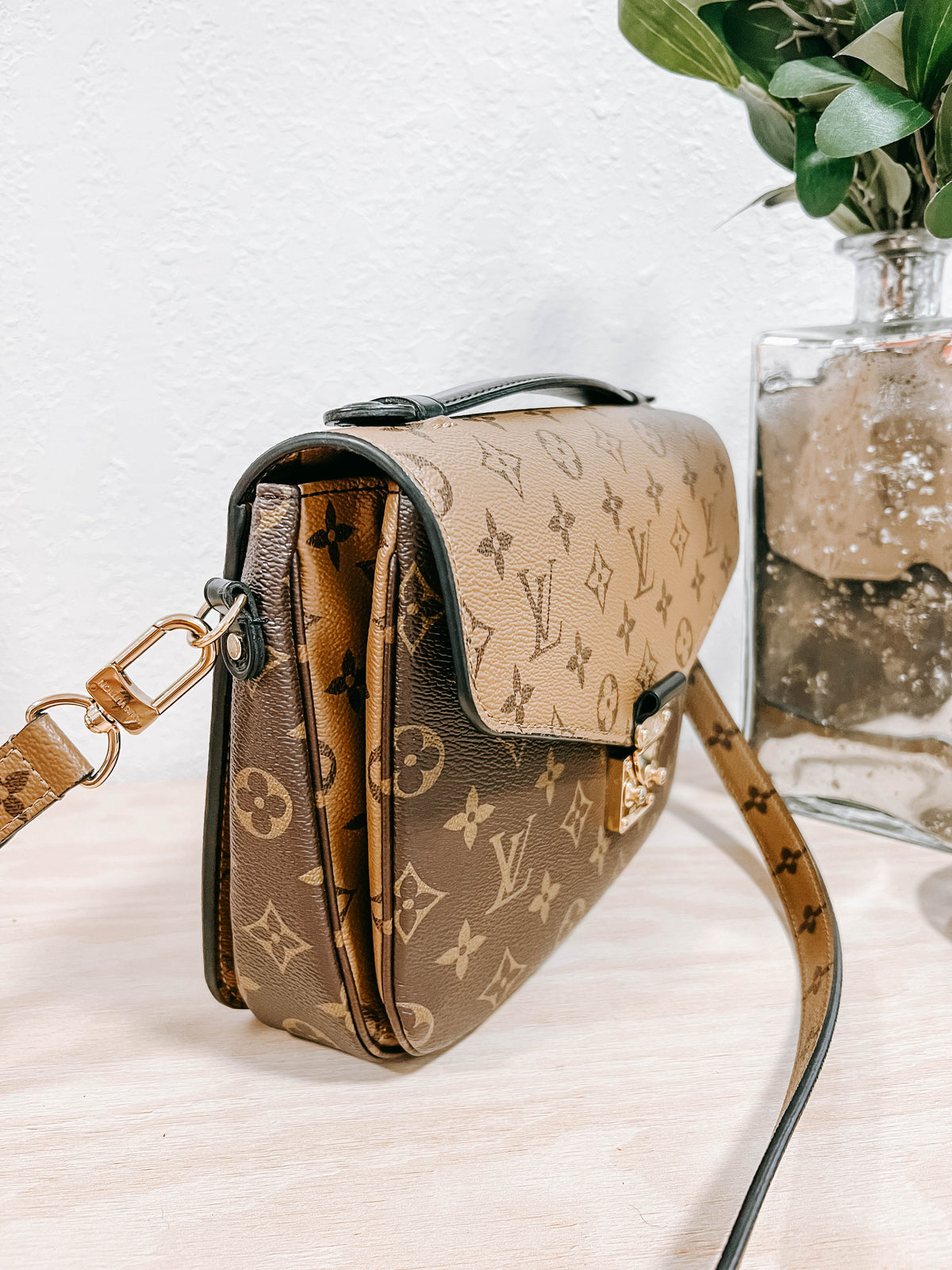 Louis Vuitton Reverse Monogram Pochette Metis