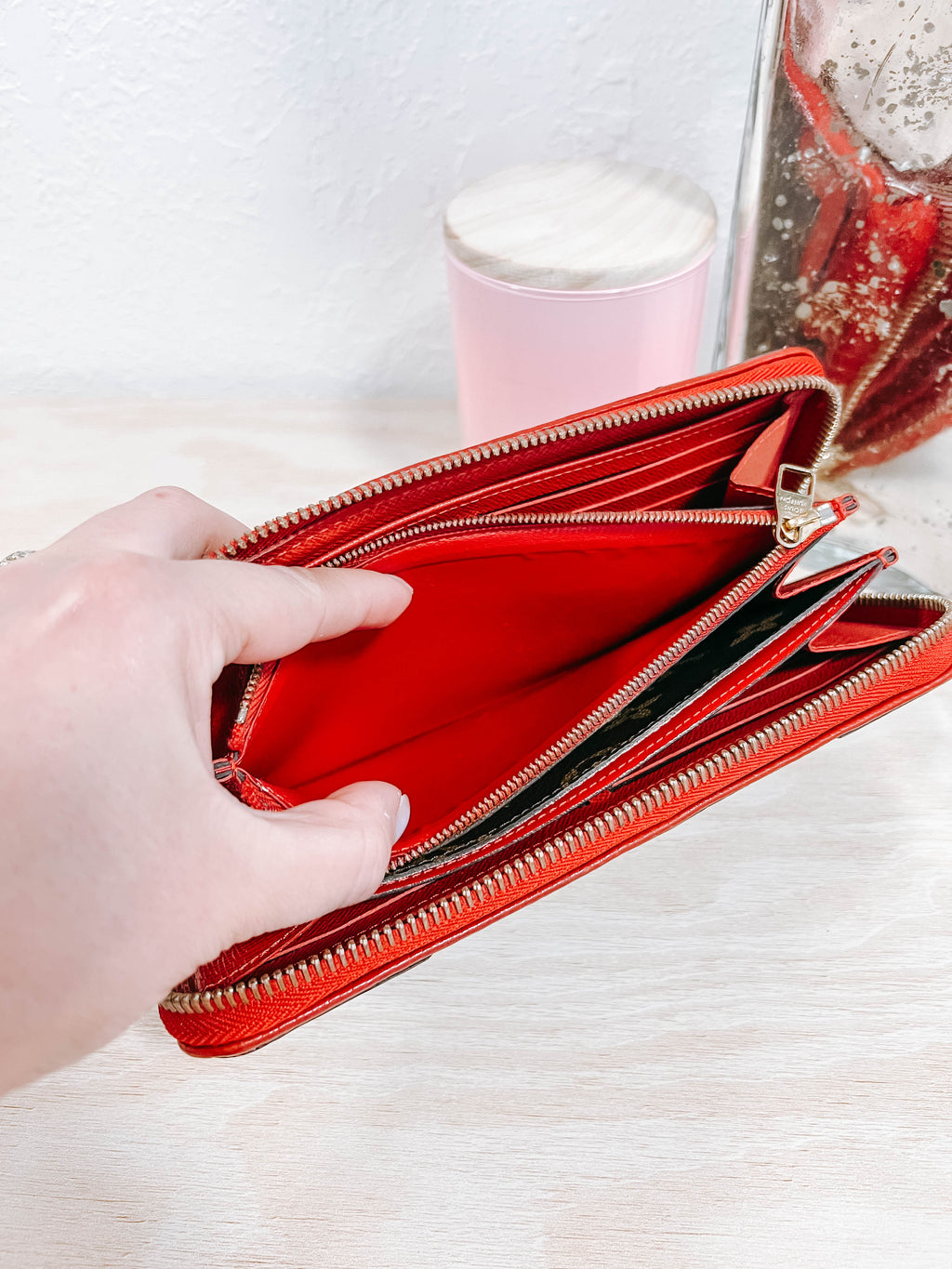 Louis Vuitton Red Retiro Zippy Wallet