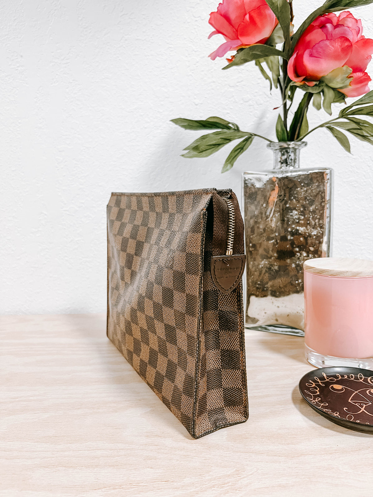 Louis Vuitton Damier Ebene Toiletry 26