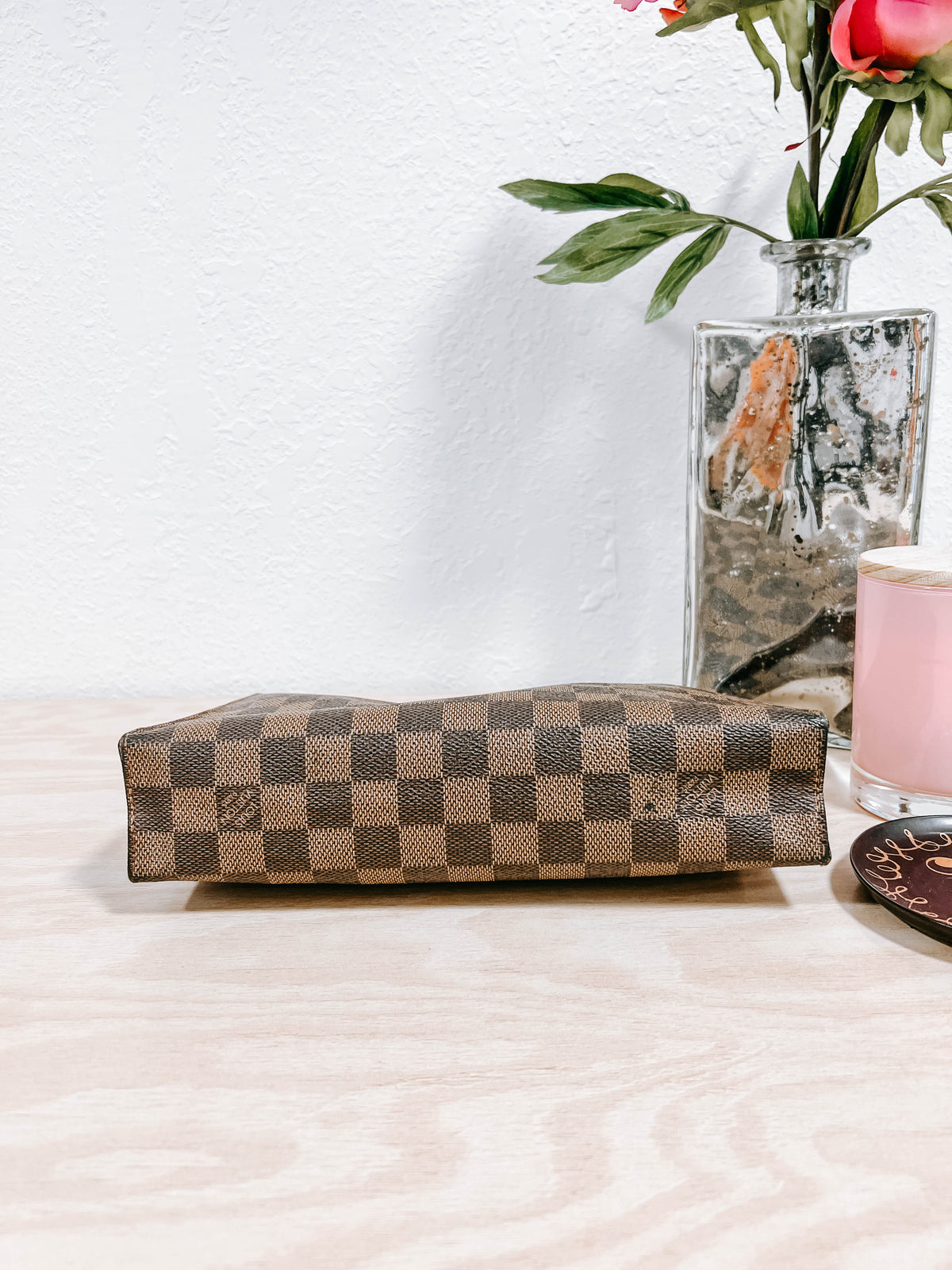 Louis Vuitton Damier Ebene Toiletry 26