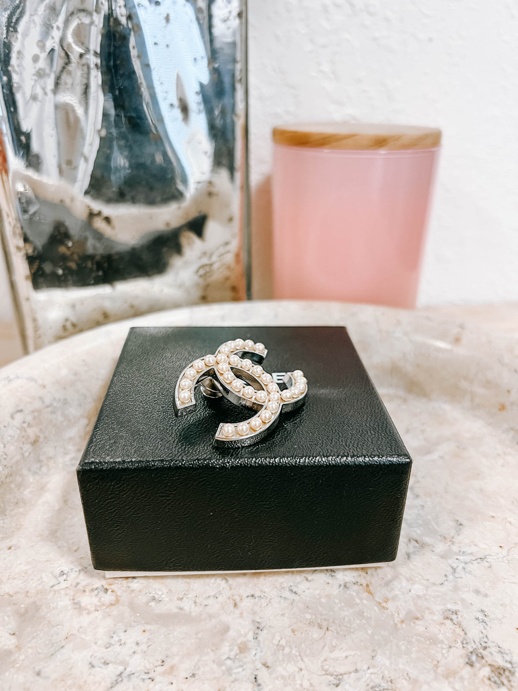 Pre-Owned Chanel Faux Pearl Silver Brooch *Final Sale*