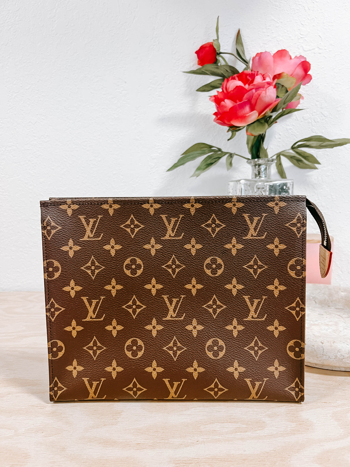 Pre-Owned Louis Vuitton Monogram Toiletry 26 Case *Final Sale*