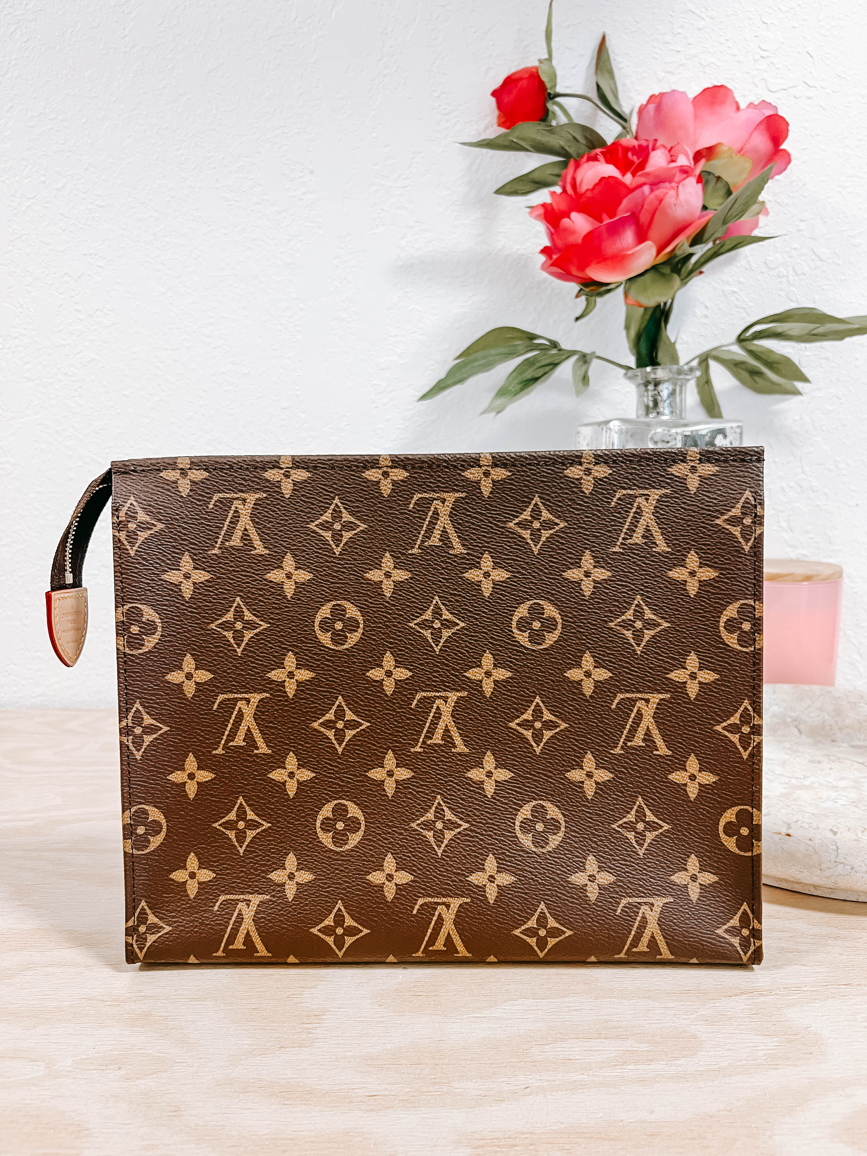 Pre-Owned Louis Vuitton Monogram Toiletry 26 Case *Final Sale*