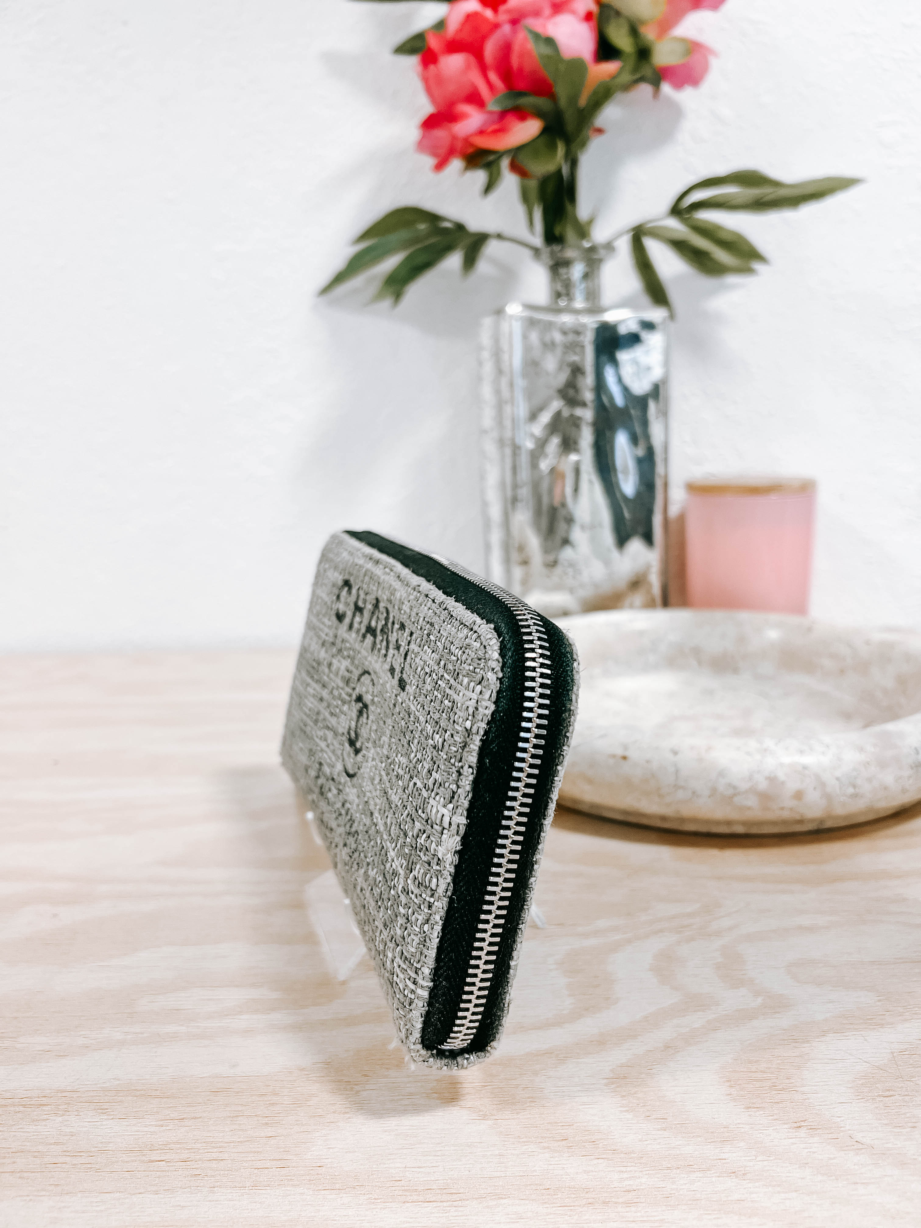 Pre-Owned Chanel Tweed Zippy Wallet *Final Sale*