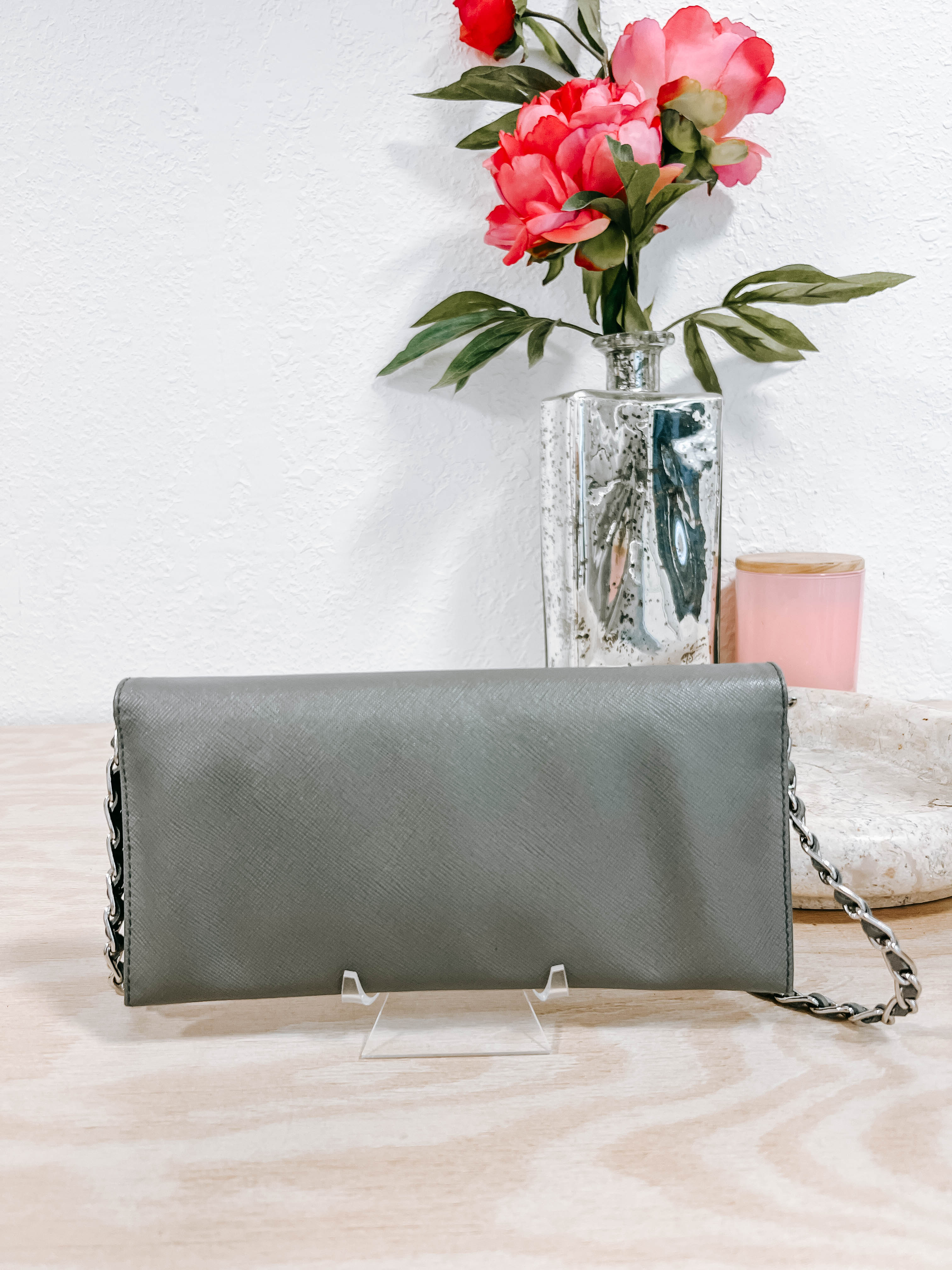 Pre-Owned Prada Grey Wallet on Chain *Final Sale*
