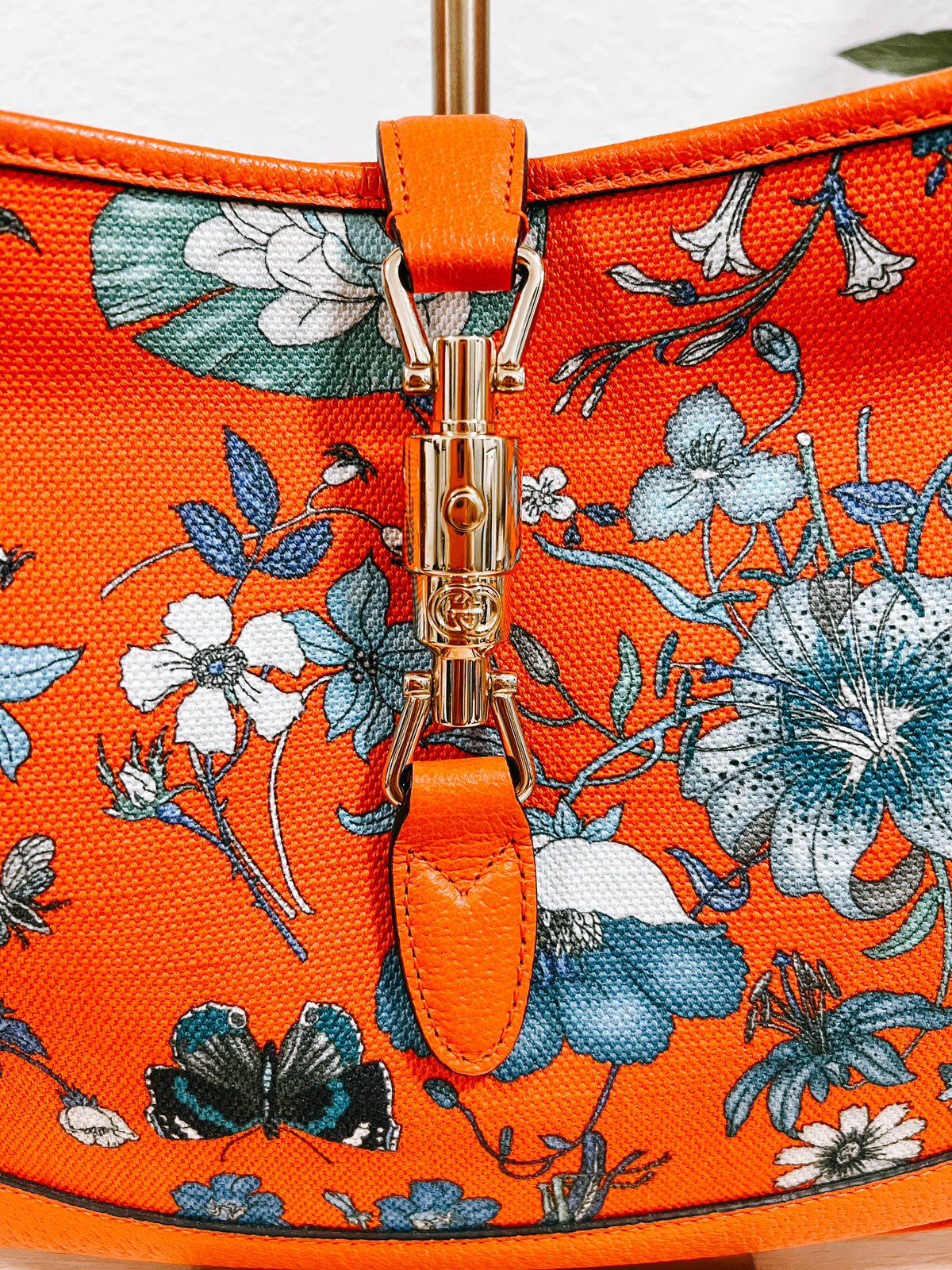Gucci Jackie Hobo Flora Canvas with Leather Medium