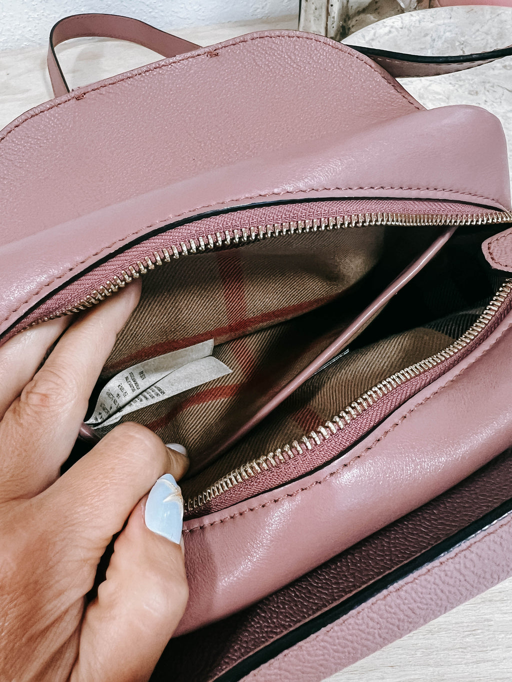 Pre-Owned Burberry Mauve Buckle Front Camera Bag *Final Sale*
