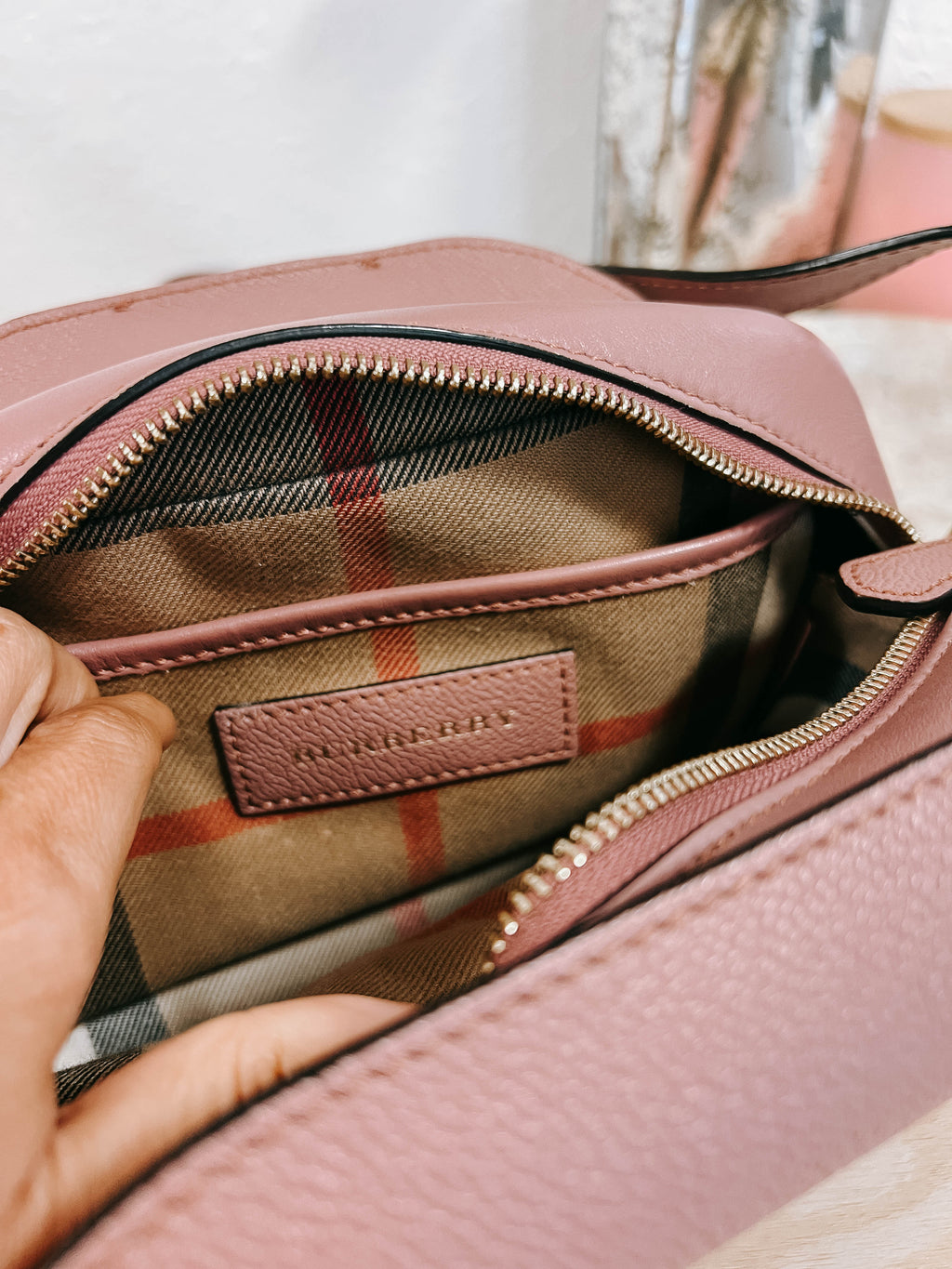 Pre-Owned Burberry Mauve Buckle Front Camera Bag *Final Sale*