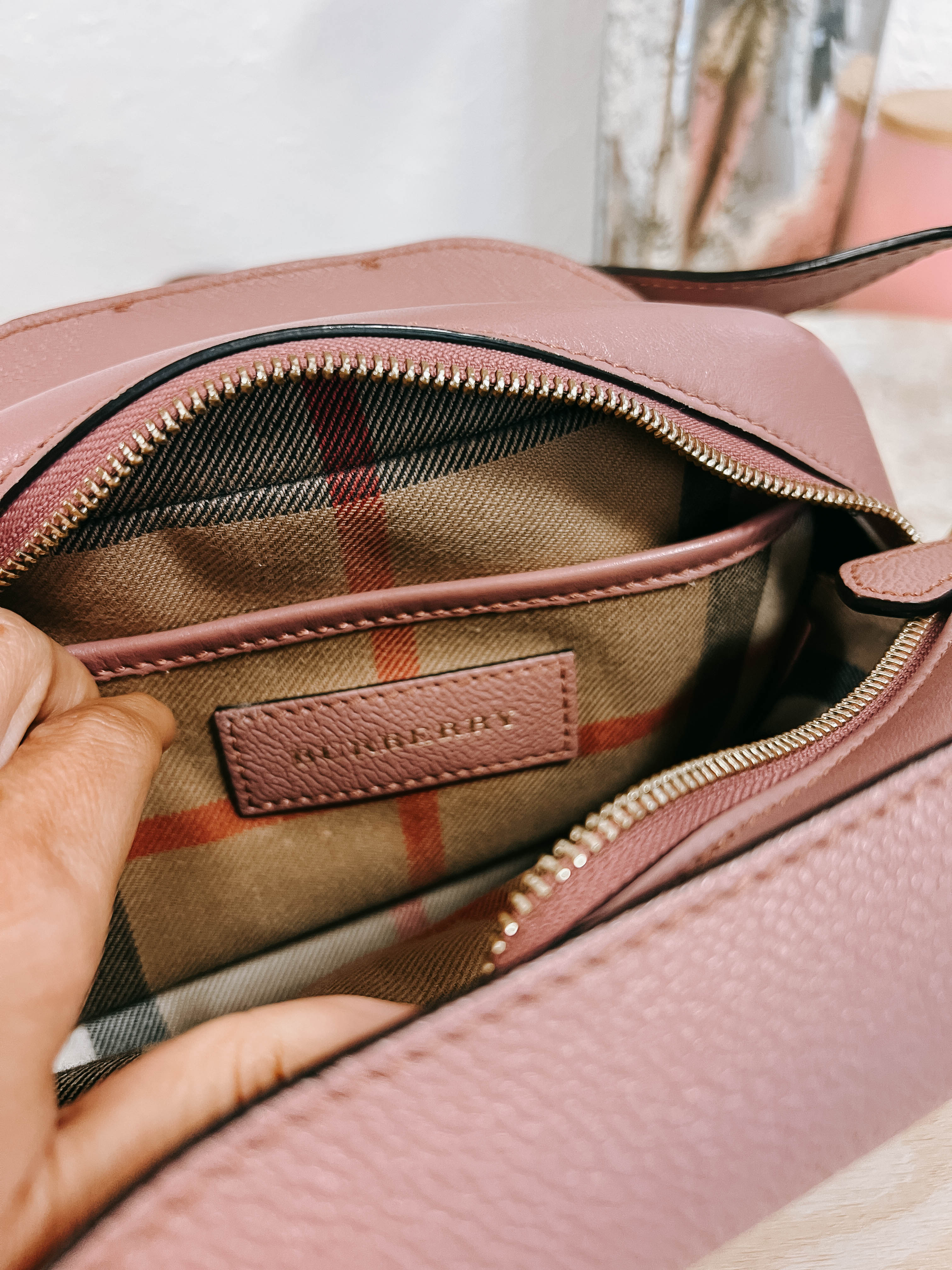 Pre-Owned Burberry Mauve Buckle Front Camera Bag *Final Sale*